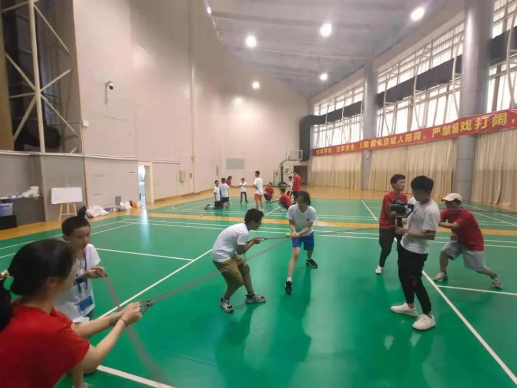 莘鹏科创体验营在深圳大学城正式开营！
