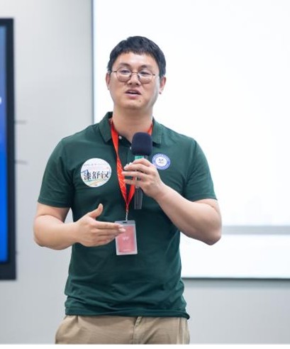“关税迷雾中的科技灯塔，算力与大模型如何破局领航？”特别活动