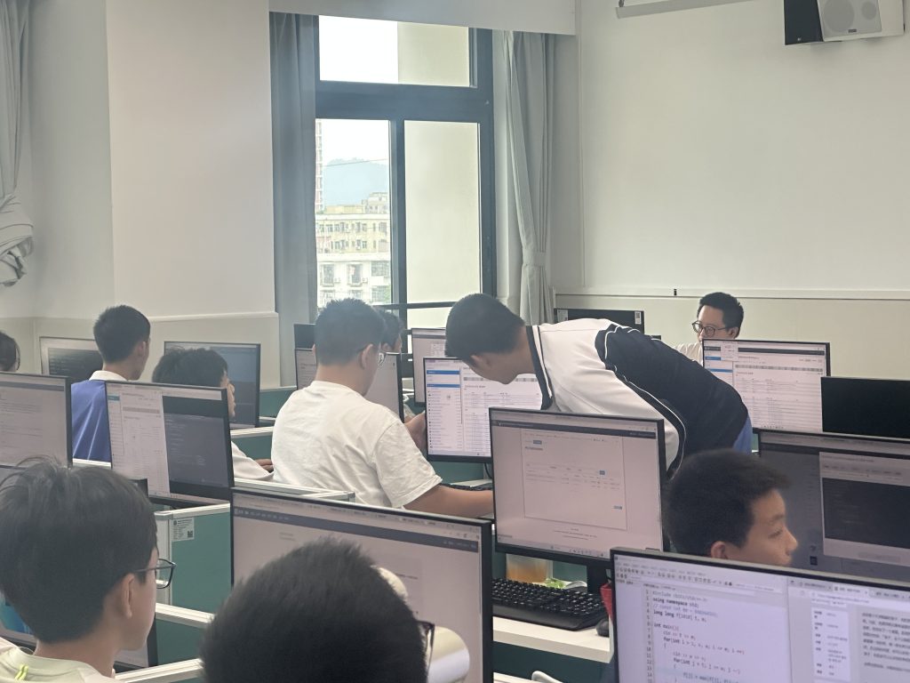 十日淬炼见锋芒！2025大湾区青少年信息学普及班夏令营圆满收官