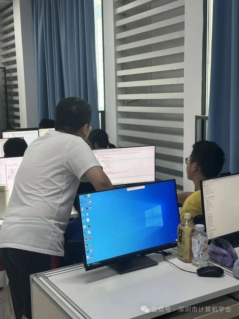 025大湾区青少年信息学能力提升J组集训夏令营圆满落幕"