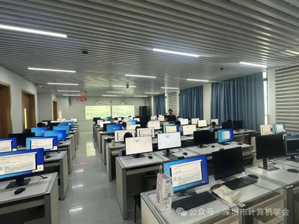 025大湾区青少年信息学能力提升J组集训夏令营圆满落幕"